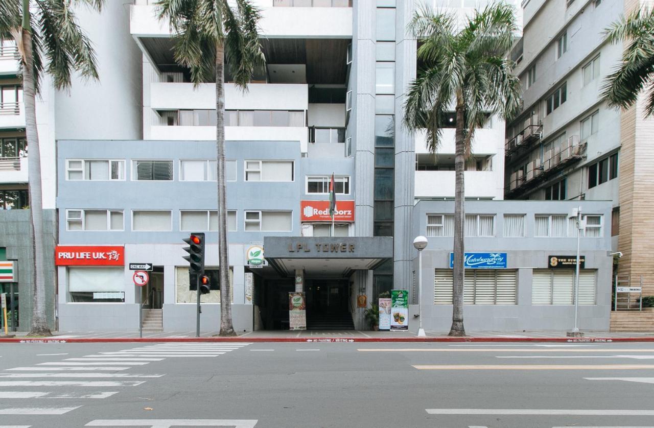 Reddoorz Premium Near Greenbelt Makati - Vaccinated Staff Makati City Exteriör bild