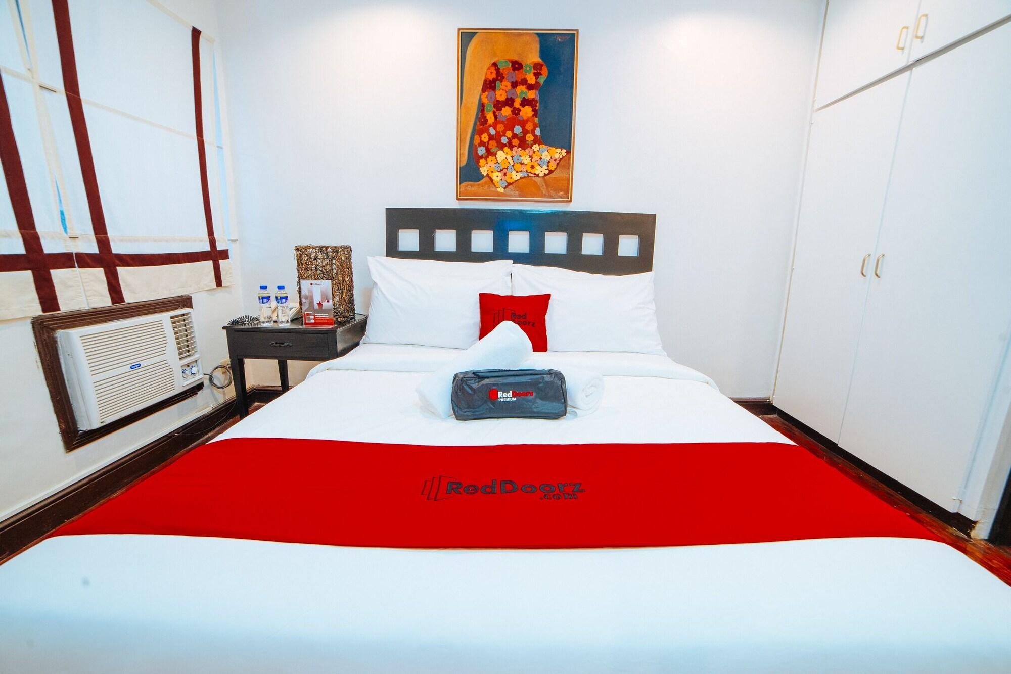 Reddoorz Premium Near Greenbelt Makati - Vaccinated Staff Makati City Exteriör bild