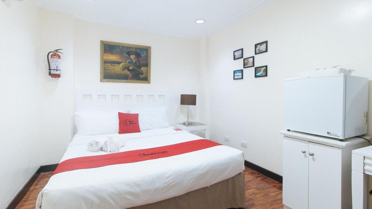 Reddoorz Premium Near Greenbelt Makati - Vaccinated Staff Makati City Exteriör bild