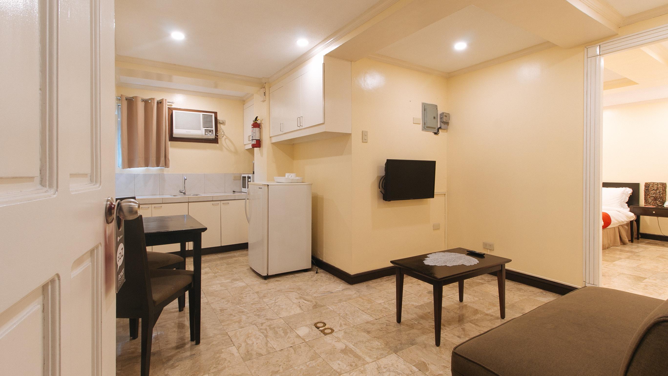 Reddoorz Premium Near Greenbelt Makati - Vaccinated Staff Makati City Exteriör bild