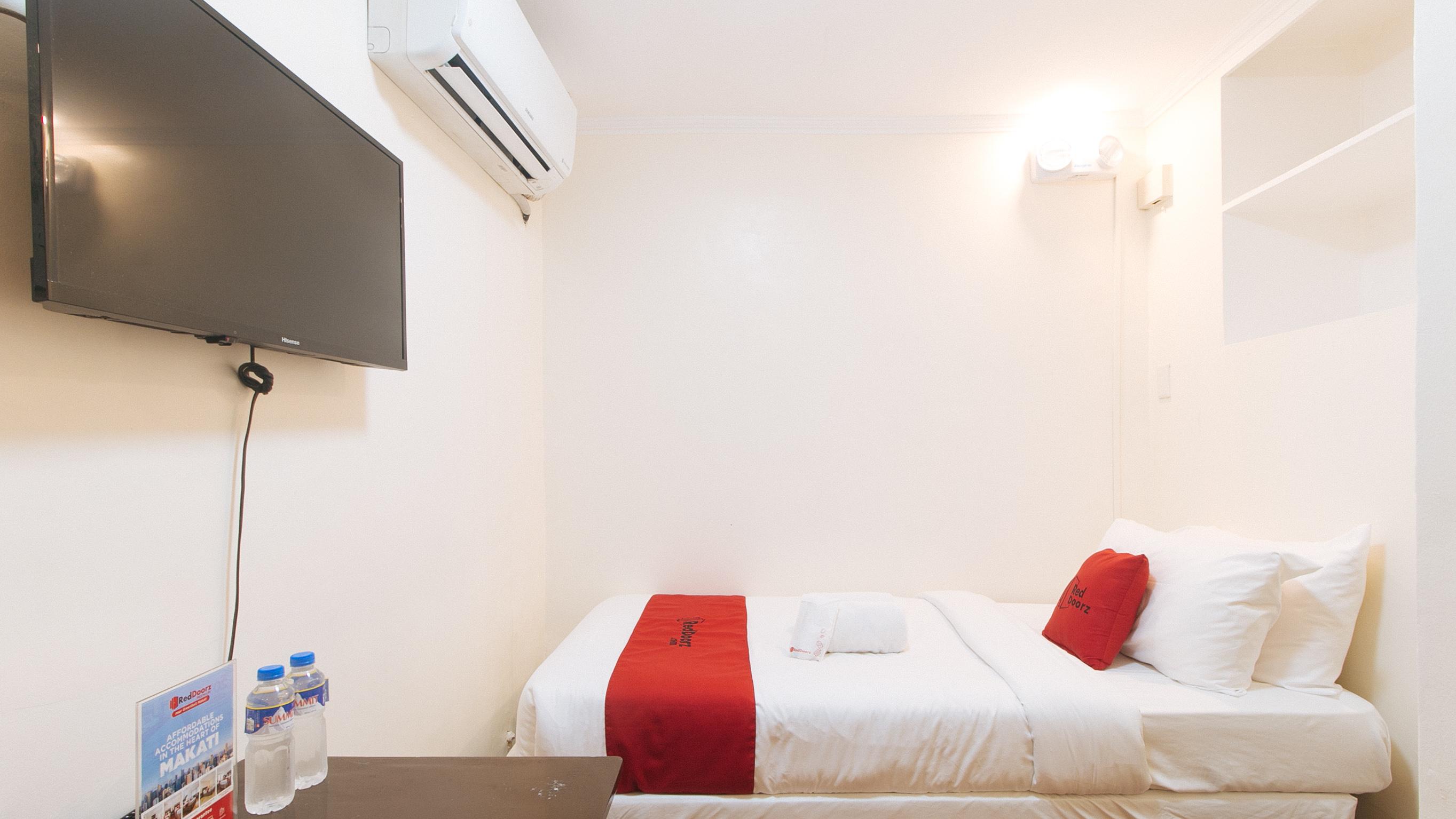 Reddoorz Premium Near Greenbelt Makati - Vaccinated Staff Makati City Exteriör bild