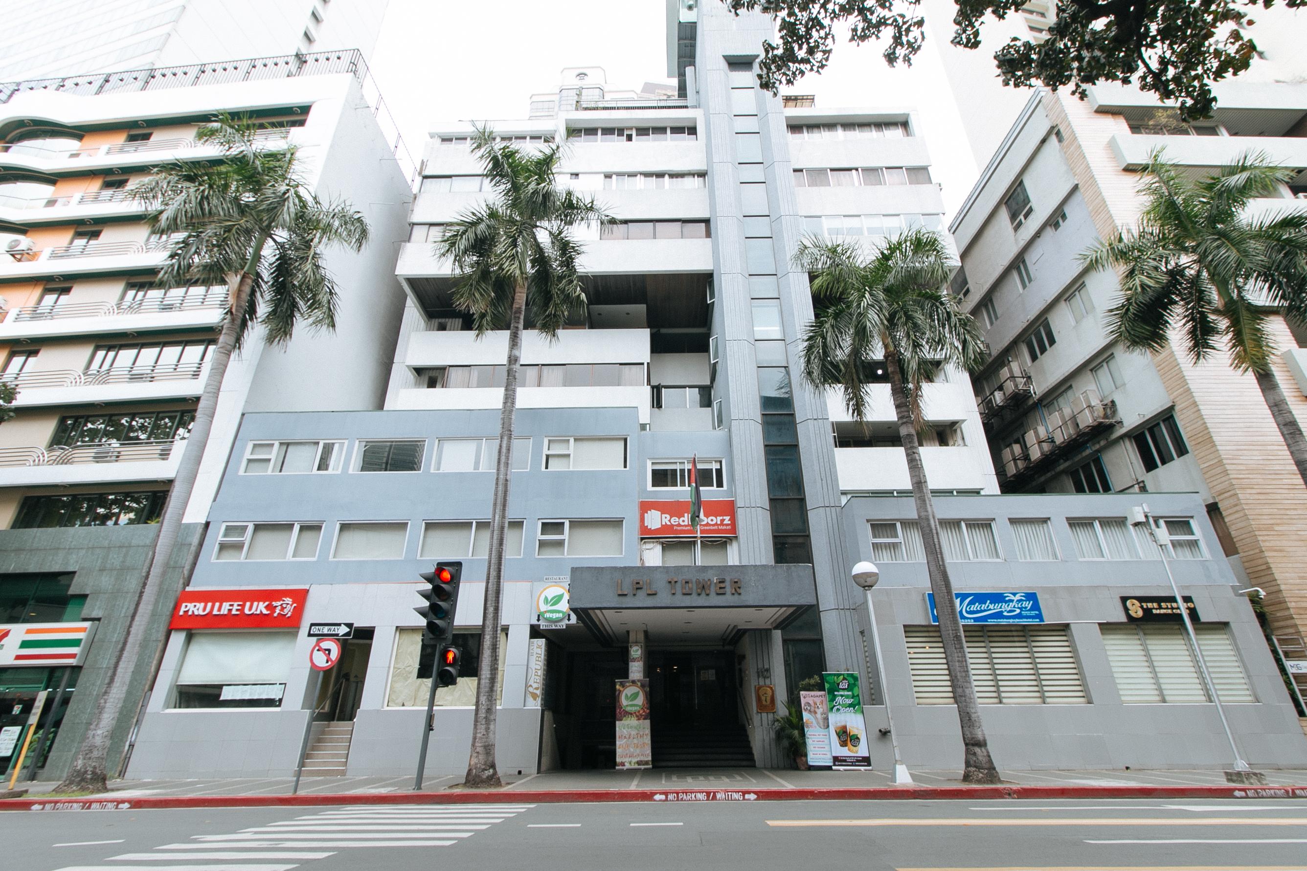 Reddoorz Premium Near Greenbelt Makati - Vaccinated Staff Makati City Exteriör bild