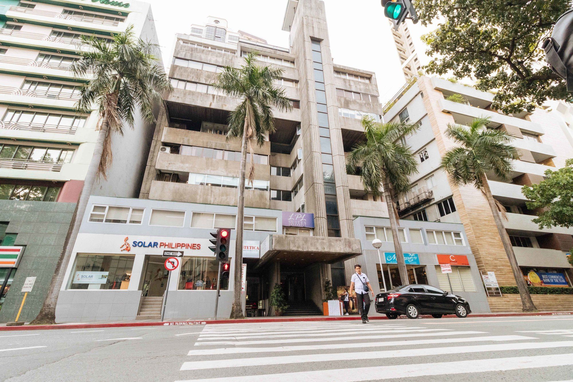 Reddoorz Premium Near Greenbelt Makati - Vaccinated Staff Makati City Exteriör bild